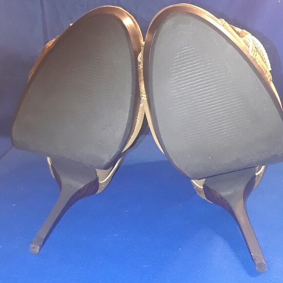 DOLLHOUSE VIVIANNE CRISS CROSS OPEN TOE Booties - Picture 2 of 5